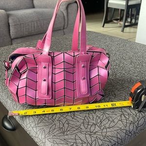 PATRIZIA LUCA Pink Geometric Puzzle Bag.